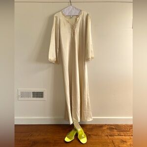 Oscar de la Renta vintage cream satin nightgown or dress with lace, size small